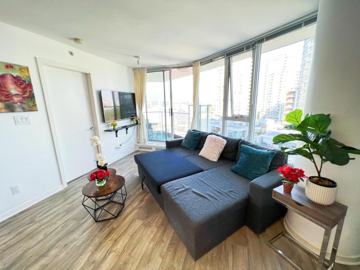 Downtown 4Bd 2Ba View Skytrain 2 Free Parking Lägenhet Vancouver Exteriör bild